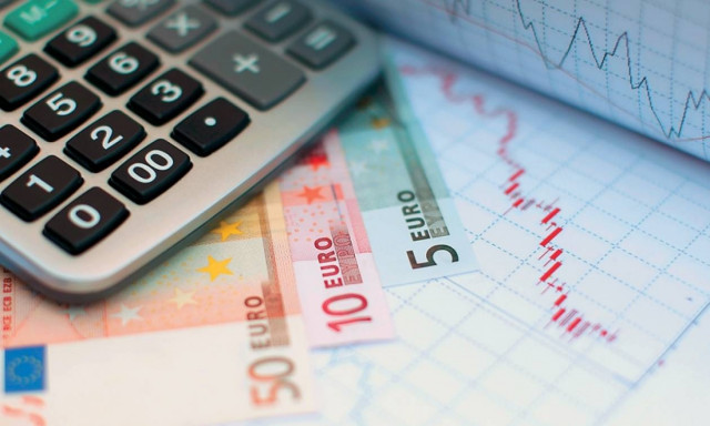 Σκληρή «μάχη» στις διαπραγματεύσεις με επίκεντρο το ΦΠΑ (vid)