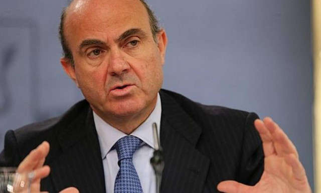 Ισπανός ΥΠΟΙΚ: Δεν θα βγει η Ελλάδα από την ευρωζώνη