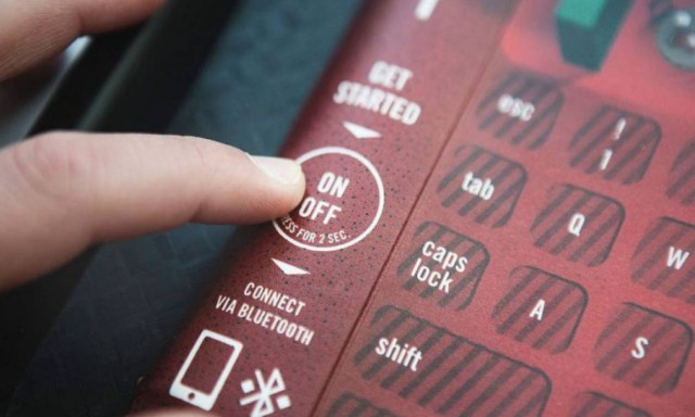 Σουπλά πληκτρολόγιο: Κι όμως υπάρχει! (video)