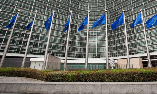 Κομισιόν: Εργαζόμαστε βάσει της συμφωνίας της 20ής Φεβρουαρίου