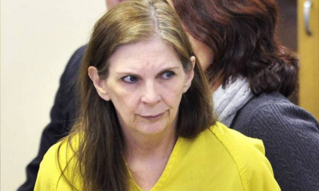 «Διαβολική» μητέρα σκότωσε και διαμέλισε τον γιο της