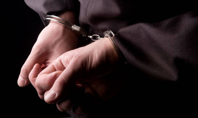 Πάτρα: Συλλήψεις απατεώνων - Απέσπασαν περισσότερα από 75.000 ευρώ