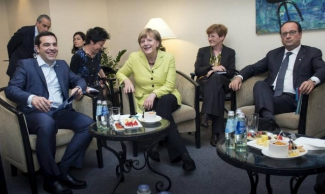 Νέες επαφές του Α. Τσίπρα στη Ρίγα για να «κλείσει» η συμφωνία