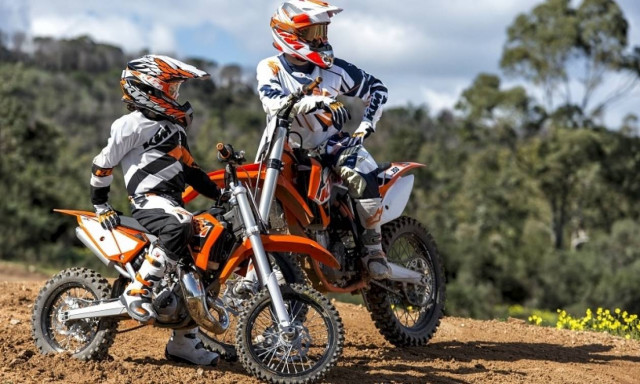 ΚΤΜ: Η νέα γενιά SX Model Year 2016 (Photos)