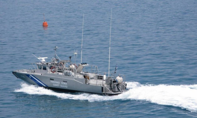 Δεκάδες μετανάστες εντοπίστηκαν και διασώθηκαν ανοιχτά της Λέσβου