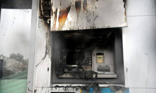 Πολλαπλές εμπρηστικές επιθέσεις τα ξημερώματα της Κυριακής (24/05) στην Αττική