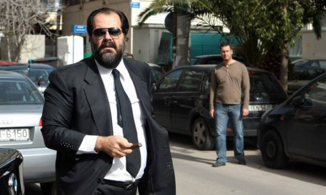 Κατηγορούμενοι για κακούργημα ο Νικόλας Πατέρας και παράγοντες της εκκλησίας