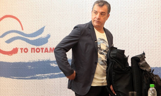 Θεοδωράκης: Η χώρα χρειάζεται μεγάλες αλλαγές, όχι μεγάλα παζάρια