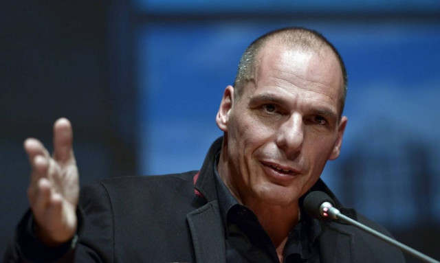 Βαρουφάκης: Καταστροφική η έξοδος από το ευρώ