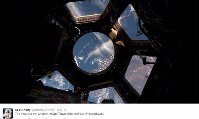 Tweet από το διάστημα δείχνει το Μανχάταν!