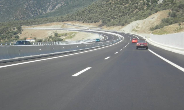 Τροχαίο με νταλίκα στην Εγνατία Οδό – Διακοπή κυκλοφορίας