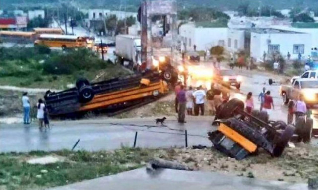 Μεξικό: Φονικός ανεμοστρόβιλος «χτύπησε» κοντά στα σύνορα με ΗΠΑ (videos)