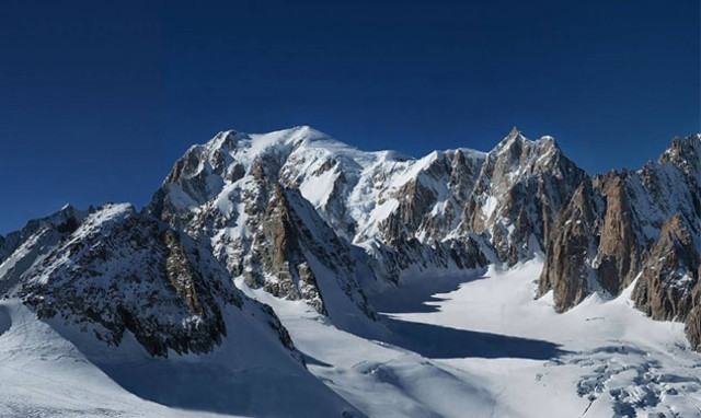 Στην κορυφή του κόσμου με ένα κλικ - Δείτε τη μεγαλύτερη φωτογραφία της ιστορίας