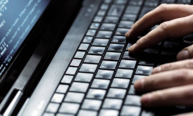 Απείλησε ότι θα αυτοκτονήσει γιατί δεν τον άφηναν να παίξει στο διαδίκτυο