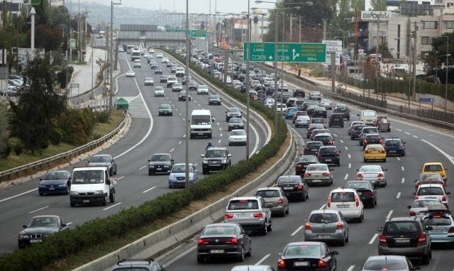 Μποτιλιάρισμα λόγω τροχαίου στην άνοδο του Κηφισού