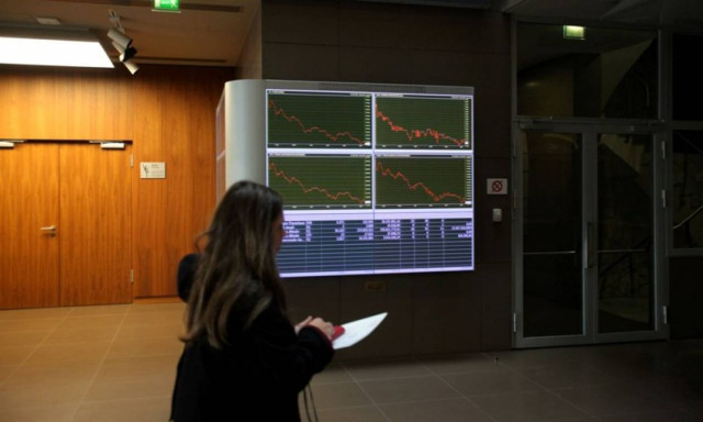 Πιέσεις στο ελληνικό χρηματιστήριο