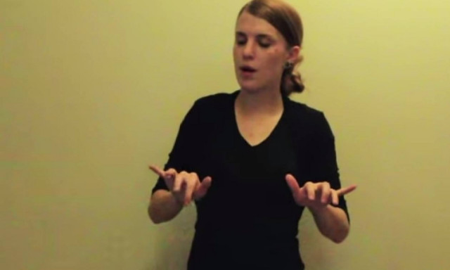 Eminem τώρα και στη νοηματική (video)