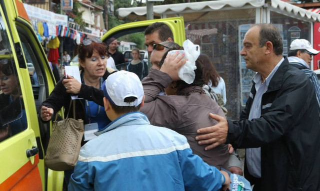 Ώρες αγωνίας για την Ρωσίδα που χτυπήθηκε από κεραυνό στην Κνωσό