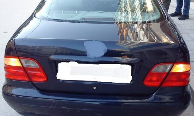 Ιωάννινα: Τράκαρε με περιπολικό ενώ είχε στην κατοχή του 33 κιλά χασίς (photos)