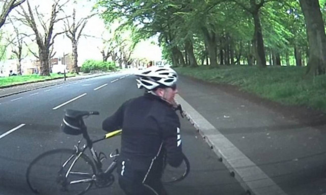 Αυτό το μάθημα οδήγησης θα του μείνει σίγουρα αξέχαστο (video)