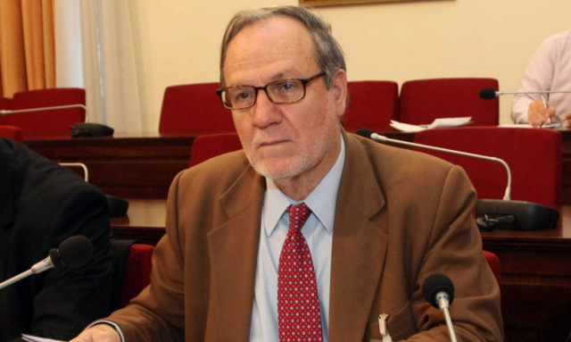 Ρομπόλης στην Εξεταστική για τα Μνημόνια: Τα 16 ασφαλιστικά ταμεία θα μπορούσαν να γίνουν τρία