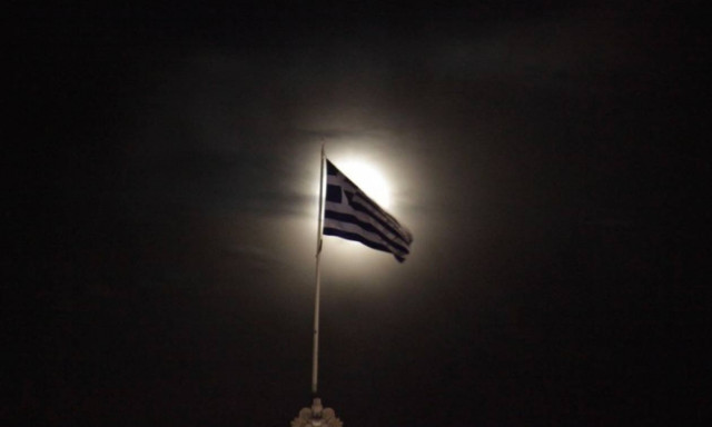 Κοιτάξτε ψηλά στον ουρανό σήμερα – Η πρώτη πανσέληνος του καλοκαιριού