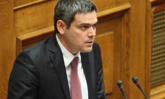 Ο Καραγκούνης βλέπει... τελεσίγραφα!