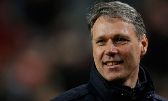 Champions League 2015 – Φαν Μπάστεν: Η Γιουβέντους μπορεί να νικήσει τη Μπαρτσελόνα