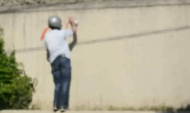 Επίθεση στο σπίτι της οικογένειας Λάτση για την τραγωδία στα ΕΛΠΕ