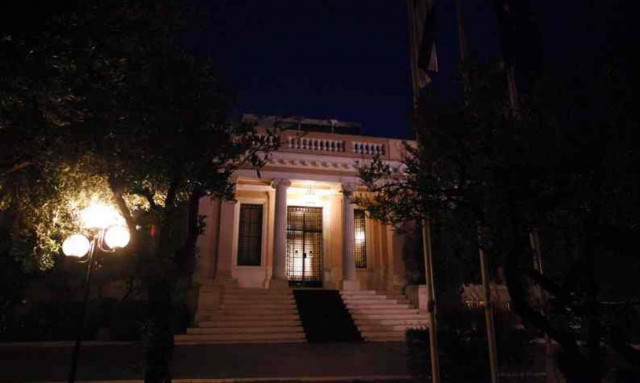 Κυβέρνηση: Οι δανειστές θέλουν να συνεχίσουμε το τραγικό λάθος Σαμαρά – Βενιζέλου