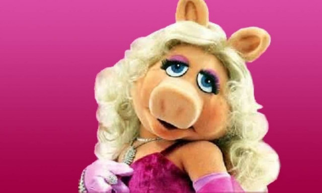 Επιτέλους! Η συνεισφορά της Miss Piggy αναγνωρίστηκε και θα της δοθεί φεμινιστικό βραβείο