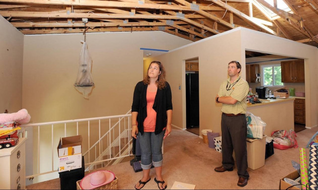 Ζητούν 2 εκατ. δολάρια αποζημίωση γιατί το σπίτι τους είναι γεμάτο με... φίδια (photos)