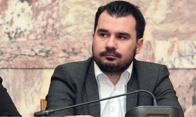 Κυβέρνηση εθνικής ενότητας ζήτησε ο Παπαμιμίκος στο συνέδριο του ΠΑΣΟΚ