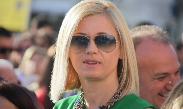 Μακρή: Εγώ ξεπουλήματα δεν ψηφίζω!