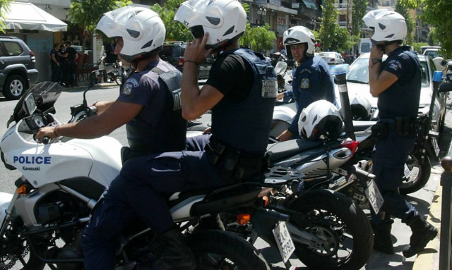 Θεσσαλονίκη: Σύλληψη μελών οργάνωσης που δραστηριοποιείται στη διακίνηση μεταναστών