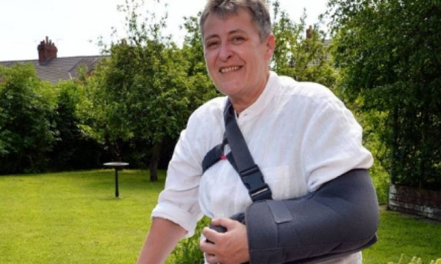 Βρετανίδα έπεσε σε γκρεμό στην Κρήτη και σώθηκε χάρη στο Facebook