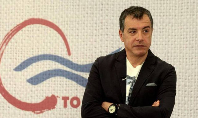 Υπέρ έντιμου συμβιβασμού ο Σταύρος Θεοδωράκης