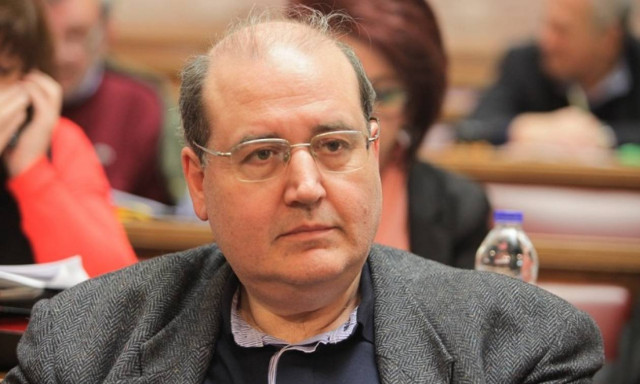 Φίλης: Θα νομοθετήσουμε μονομερώς επαναφορά συλλογικών διαπραγματεύσεων