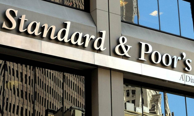 Standard&Poor's: Υποβάθμισε την ελληνική οικονομία