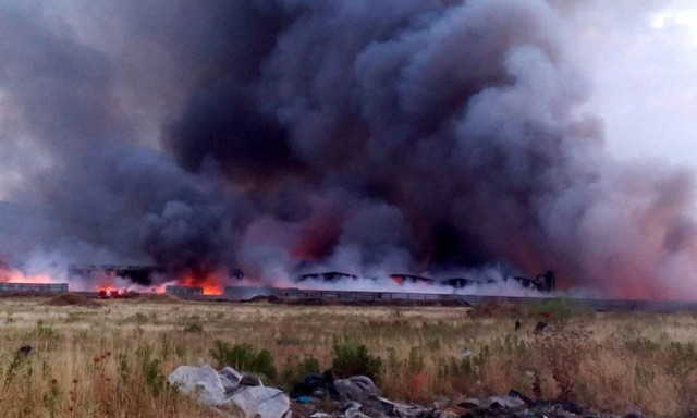 Ασπρόπυργος: Σε εμπρησμό αποδίδει η Πυροσβεστική την πυρκαγιά