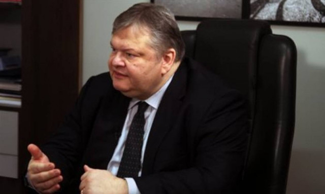 Βενιζέλος: Αποχωρώ από την ηγεσία του ΠΑΣΟΚ βαθιά πικραμένος