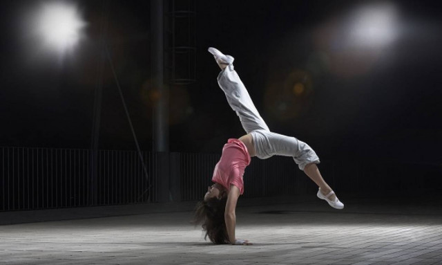 Αυτά είναι τα χαρακτηριστικά της δυναμικής γυναίκας