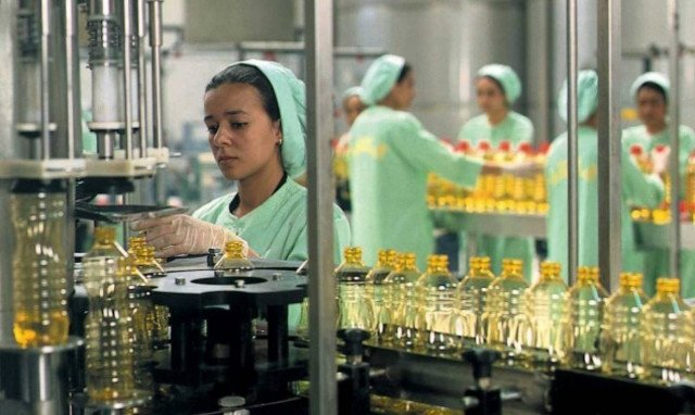 Μεγάλη μείωση 9,2% στις τιμές εισαγωγών στη βιομηχανία τον Απρίλιο