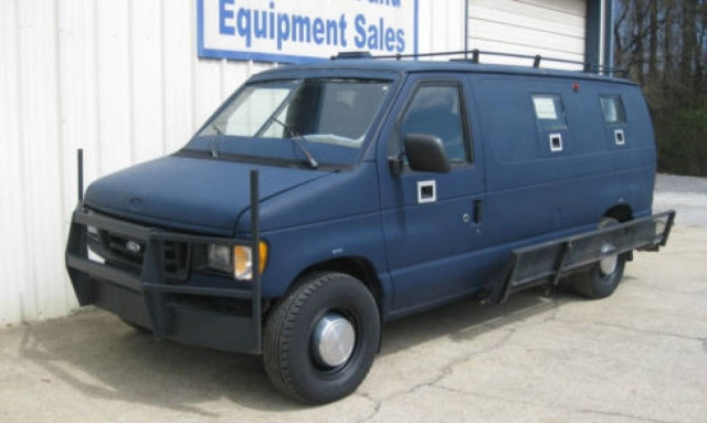 Ντάλας: Συνεχίζεται το θρίλερ – Συναγερμός για ύποπτο με θωρακισμένο βαν