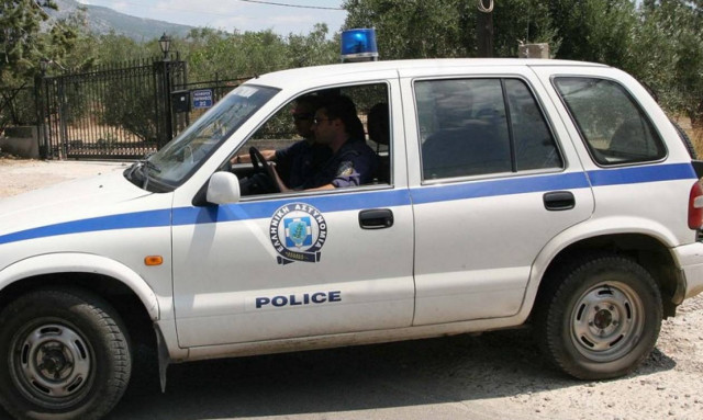 Τρεις συλλήψεις για λαθραίο καπνό στους Αγίους Θεοδώρους