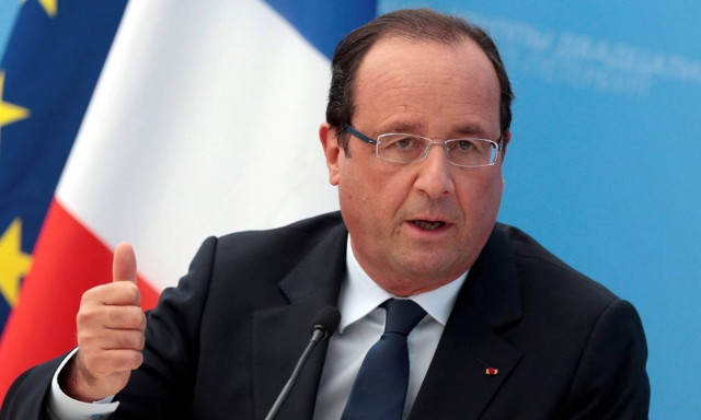 Ολάντ: Πρέπει να γίνουν τα πάντα ώστε η Ελλάδα να παραμείνει στην Ευρωζώνη