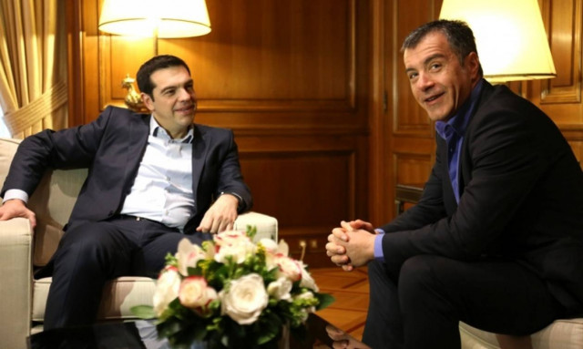 Επαφές Τσίπρα με Θεοδωράκη και Γεννηματά