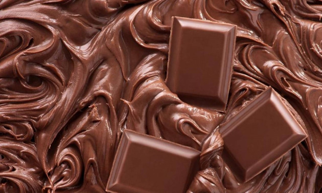 Η σοκολάτα σύμμαχος στη μάχη κατά του εγκεφαλικού και της καρδιάς
