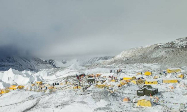 Νεπάλ: Ο σεισμός μετατόπισε το Έβερεστ, σύμφωνα με κινεζική μελέτη