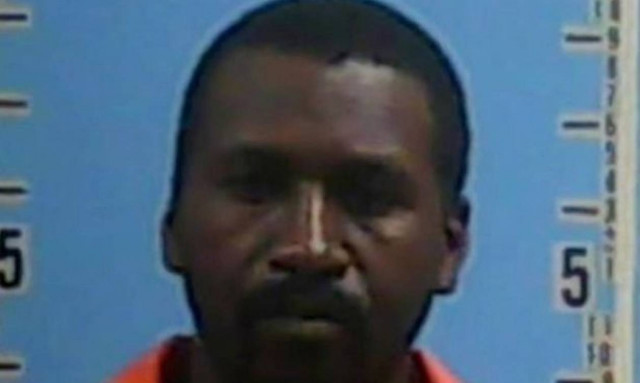 Για να εκδικηθεί τη γυναίκα του... κακοποιούσε σεξουαλικά το σκύλο τους